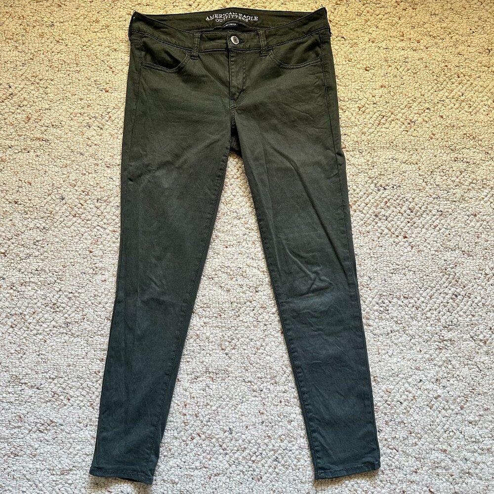 American Eagle Mid Rise Super Stretch Olive Jegging